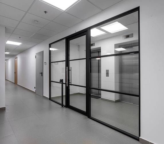 Перегородка в лифтовый холл Перегородка в лифтовый холл